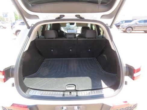 Used 2023 Genesis GV70 2.5T w/ Advanced Package AWD/4WD image 12