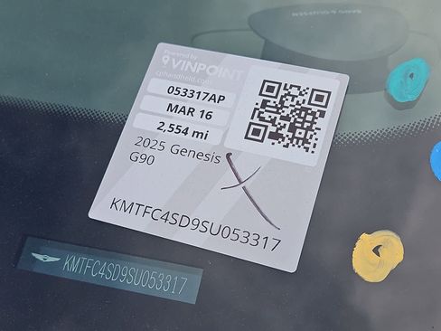 Used 2025 Genesis G90 3.5T image 25