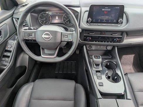 Certified 2025 Nissan Rogue SV w/ SV Premium Package FWD image 10