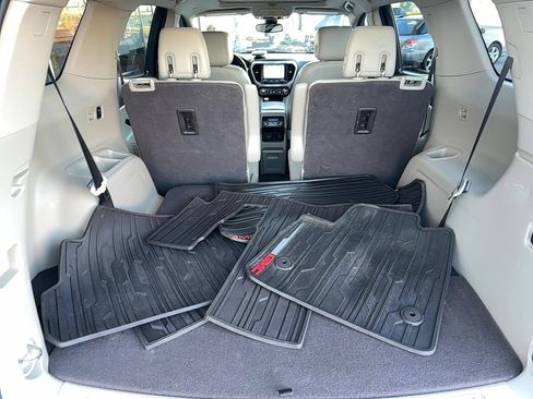 Used 2018 GMC Acadia Denali w/ Technology Package image 26