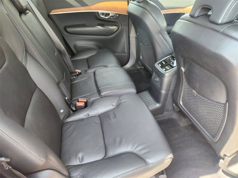 Used 2023 Volvo XC90 T8 Plus w/ Protection Package Premier image 22