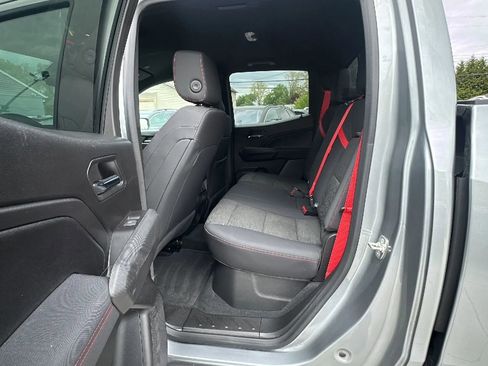 Used 2024 Chevrolet Colorado Z71 w/ Z71 Convenience Package 2 AWD/4WD image 15