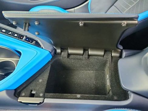 Used 2025 Chevrolet Corvette Stingray Premium Conv w/ Z51 Performance Package image 43