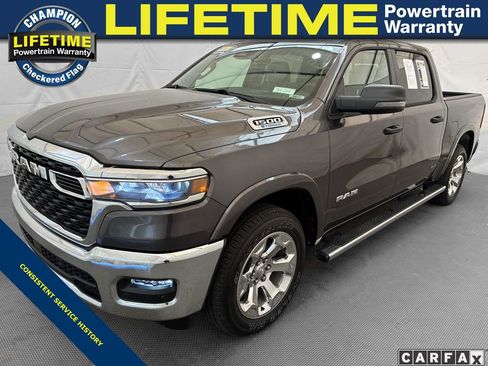 Used 2025 RAM 1500 Big Horn AWD/4WD image 1