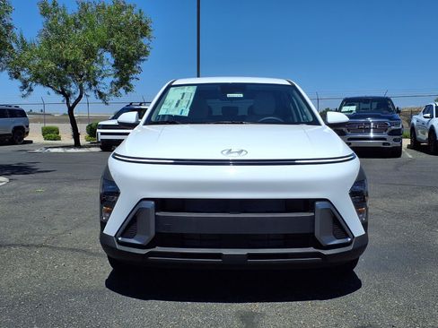 New 2026 Hyundai Kona SE FWD image 2
