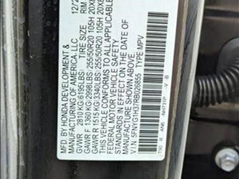 Used 2024 Honda Pilot Sport image 26