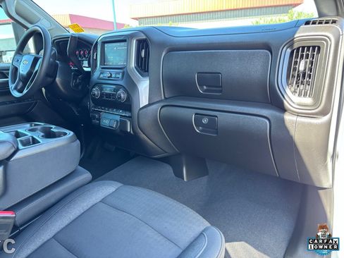 Used 2024 Chevrolet Silverado 2500 Custom w/ Custom Value Package AWD/4WD image 9