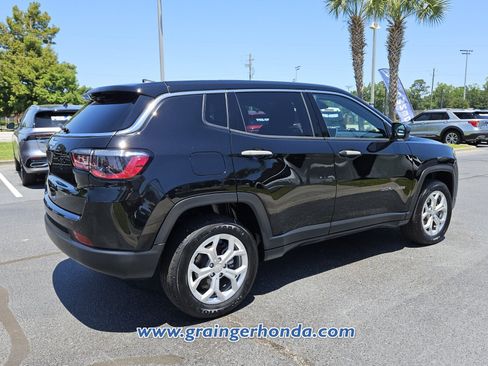 Used 2024 Jeep Compass Sport AWD/4WD image 5
