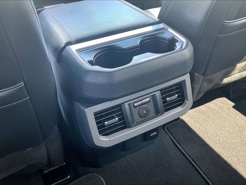 Used 2024 Ford F250 Lariat AWD/4WD image 23
