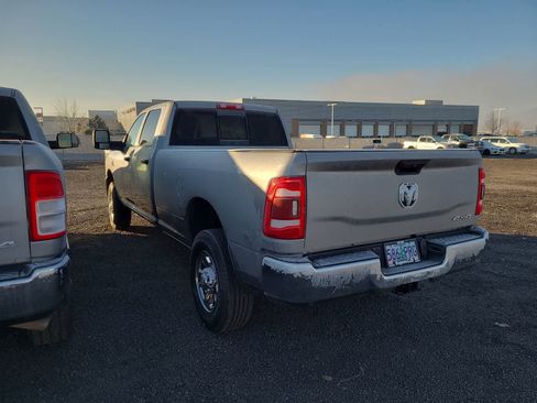 Used 2024 RAM 2500 Tradesman w/ Chrome Appearance Group image 3