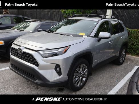 Certified 2025 Toyota RAV4 XLE Premium FWD image 1