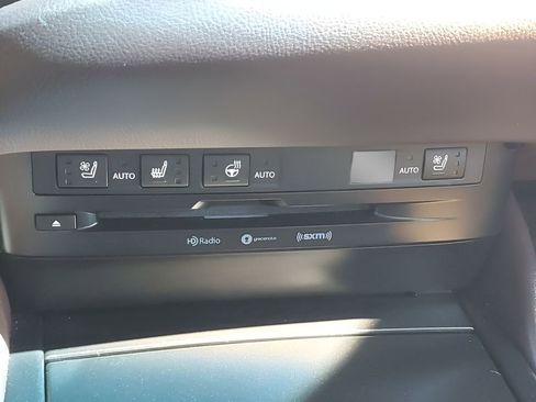 Used 2019 Lexus ES 350 w/ Premium Package image 34