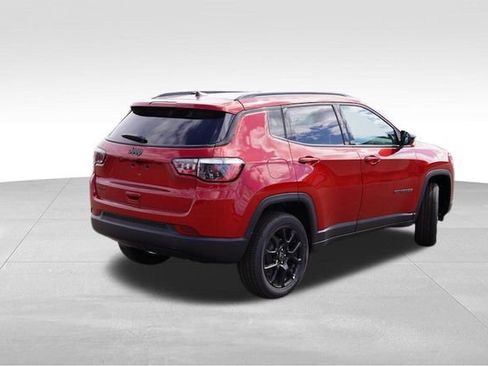 New 2025 Jeep Compass Latitude w/ Sun & Sound Group image 3
