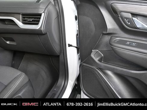 Certified 2024 GMC Terrain SLE image 21