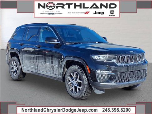 Used 2025 Jeep Grand Cherokee Limited image 1