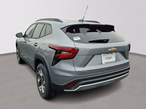 New 2026 Chevrolet Trax LT w/ Sunroof Package image 3