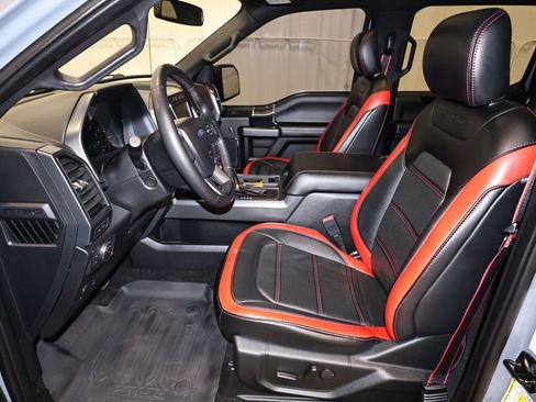 Used 2019 Ford F150 Lariat w/ Equipment Group 502A Luxury AWD/4WD image 13