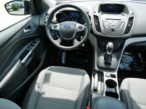 Used 2015 Ford Escape SE AWD/4WD image 9