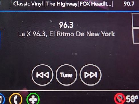 Used 2024 Chevrolet Equinox LS w/ LS Convenience Package image 13