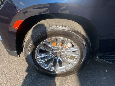 Certified 2022 GMC Yukon SLE w/ Gmc Pro Safety Plus Package AWD/4WD image 18