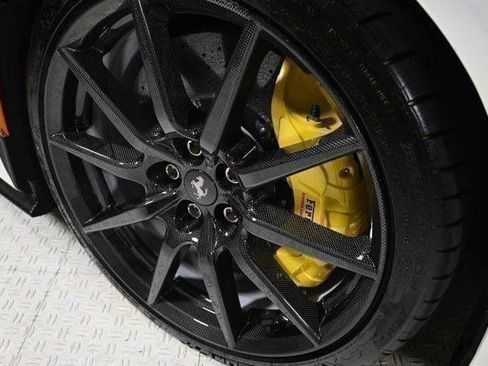 Used 2024 Ferrari SF90 Spider image 38