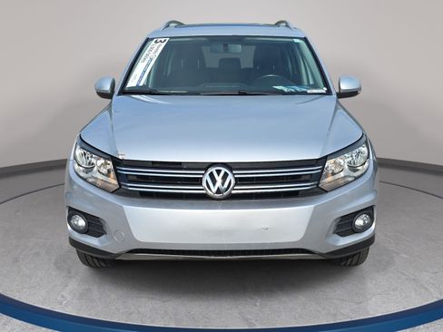 Used 2015 Volkswagen Tiguan SE FWD image 2