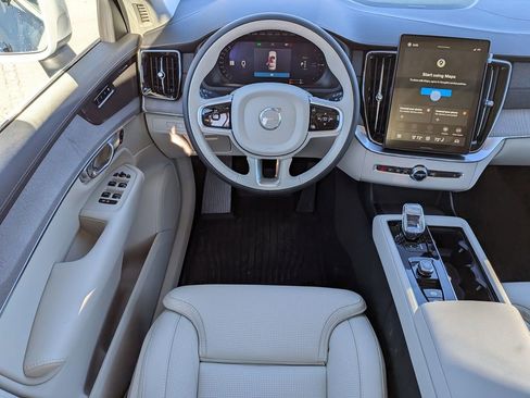 New 2026 Volvo XC90 T8 Ultra w/ Protection Package Premier AWD/4WD image 6