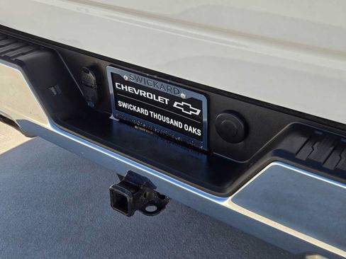 Used 2023 Chevrolet Silverado 1500 LT AWD/4WD image 13