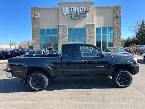 Used 2006 Toyota Tacoma 4x4 Access Cab V6 image 1