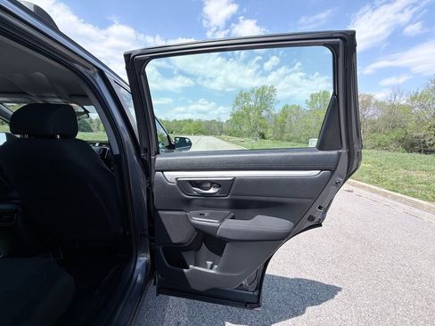 Used 2019 Honda CR-V LX image 24