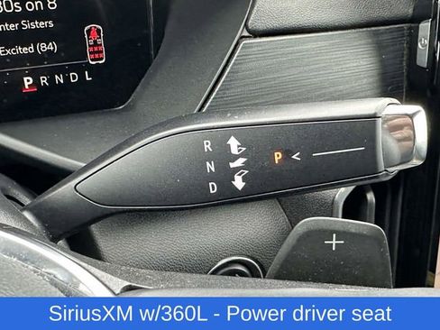 Used 2025 GMC Acadia Elevation image 8