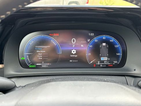 Used 2024 Toyota Crown Limited image 26