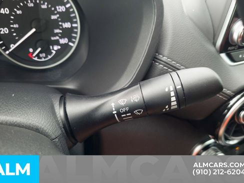 Used 2025 Nissan Sentra SV w/ Trunk Package image 15