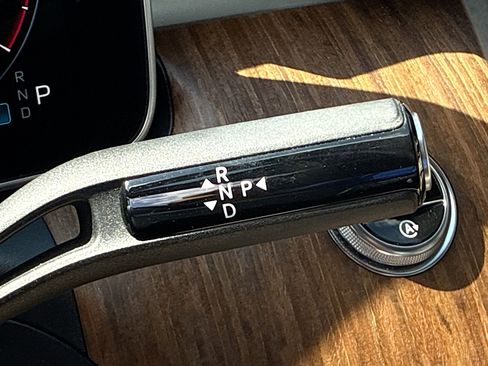 Used 2024 Mercedes-Benz C 300 Sedan image 15