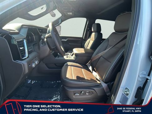 New 2026 GMC Sierra 3500 Denali w/ Denali Reserve Package AWD/4WD image 14