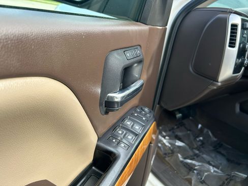 Used 2015 GMC Sierra 1500 SLT w/ SLT Crew Cab Value Package image 9