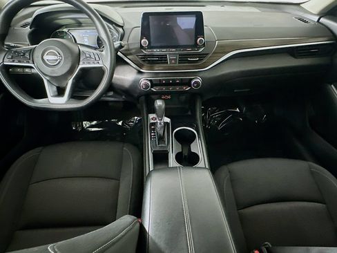 Used 2023 Nissan Altima 2.5 SV FWD image 16