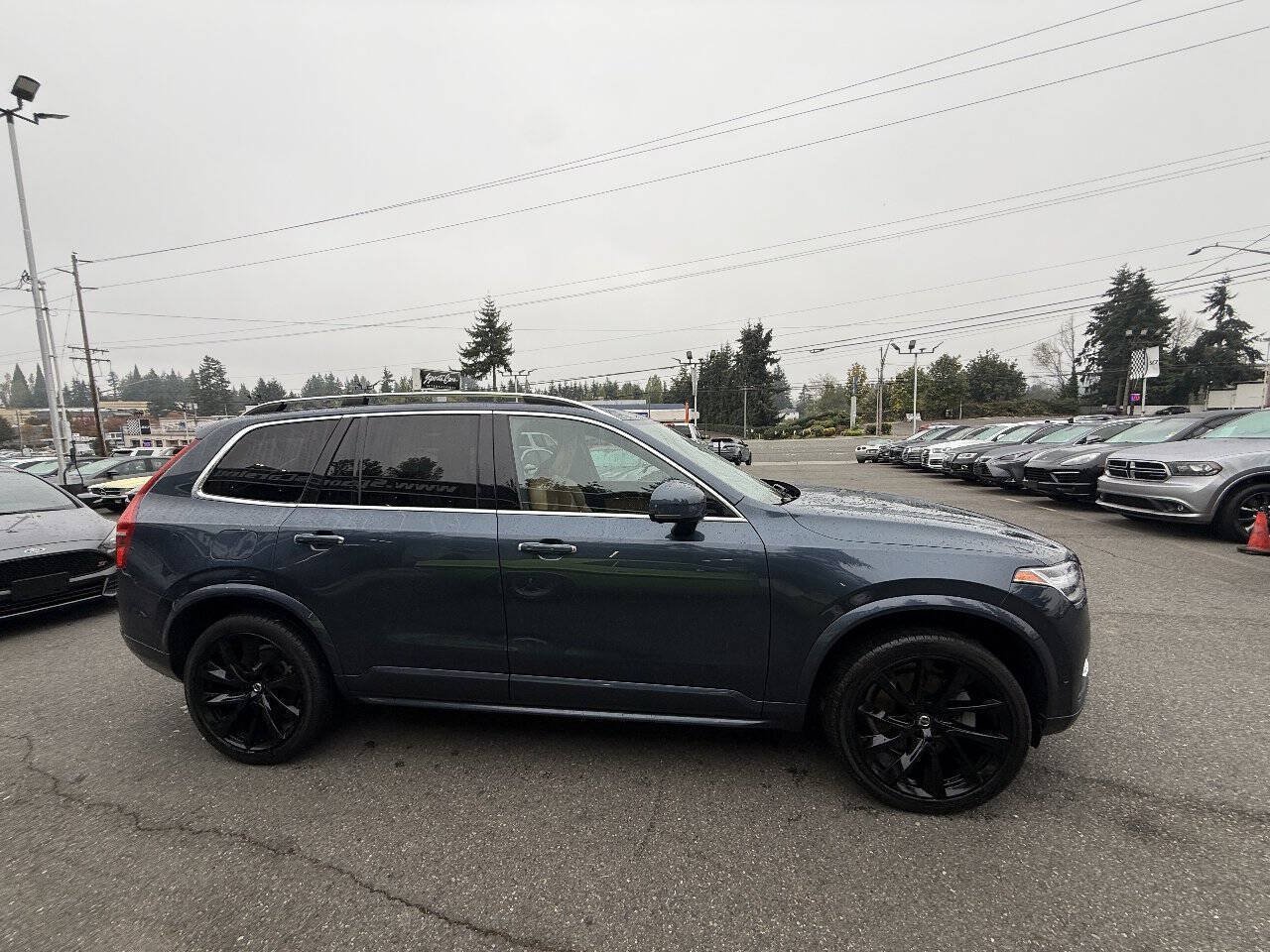 Used 2019 Volvo XC90 T6 Momentum w/ Advanced Package AWD/4WD image 10