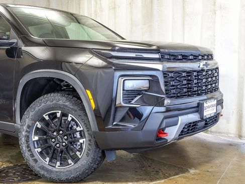 New 2026 Chevrolet Traverse Z71 w/ Driver Confidence Package image 3