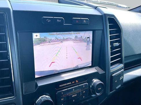 Used 2019 Ford F150 XLT w/ Equipment Group 302A Luxury AWD/4WD image 25