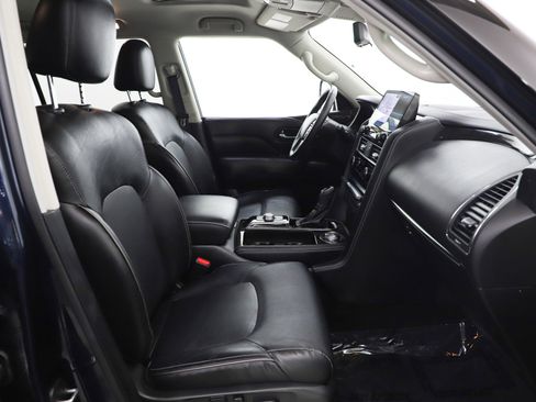 Used 2024 INFINITI QX80 Luxe AWD/4WD image 13