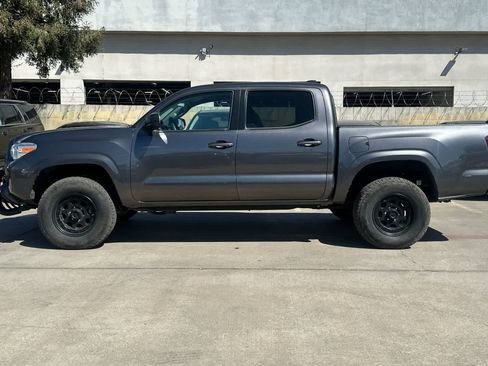 Used 2021 Toyota Tacoma SR w/ SR Convenience Package RWD image 6