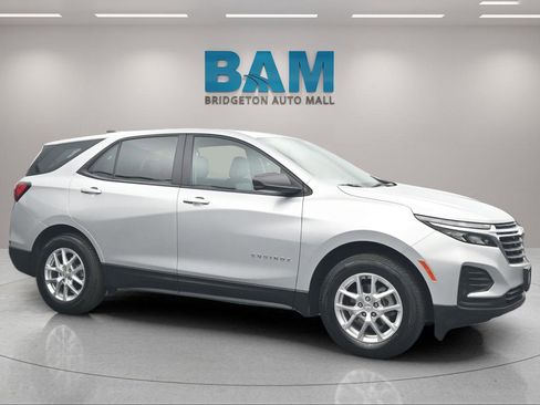 Certified 2022 Chevrolet Equinox LS AWD/4WD image 38