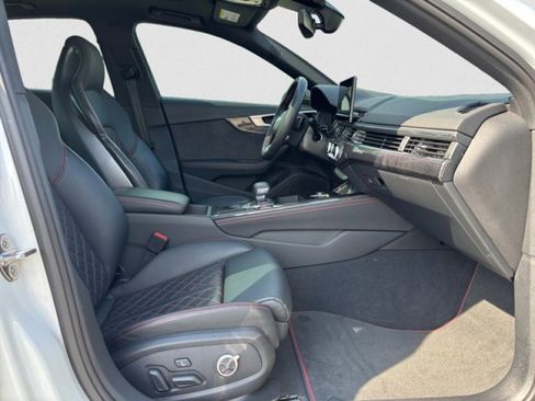 Used 2023 Audi S4 Premium Plus w/ Premium Plus Package image 20