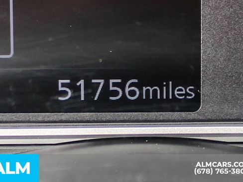 Used 2024 Nissan Versa SV FWD image 38