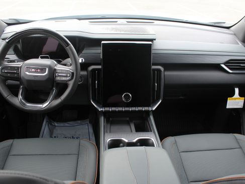 New 2026 GMC Acadia AT4 image 22