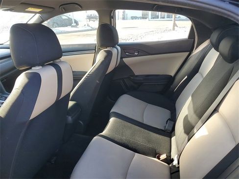 Used 2017 Honda Civic Sport image 8