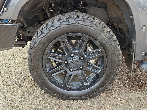 Used 2020 Toyota Tundra SR5 w/ SR5 Leather Package image 5