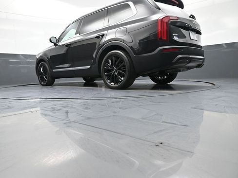 Certified 2022 Kia Telluride SX w/ SX Prestige Package AWD/4WD image 34