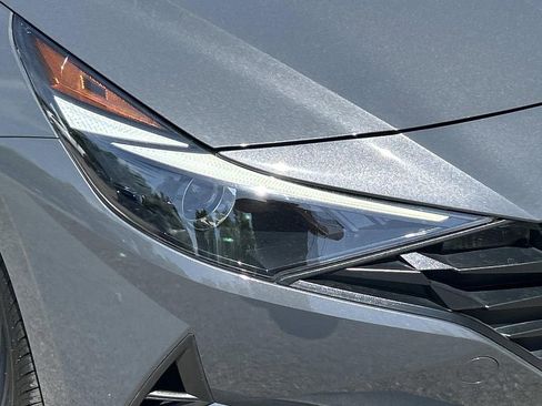 Certified 2023 Hyundai Elantra SEL FWD image 9